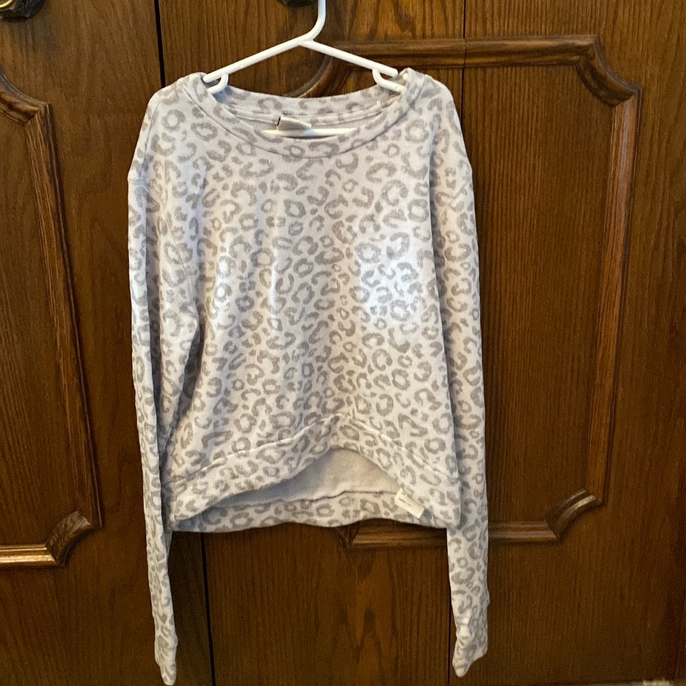 NWOT - Abercrombie & Fitch Sparkly Leopard Sweater
